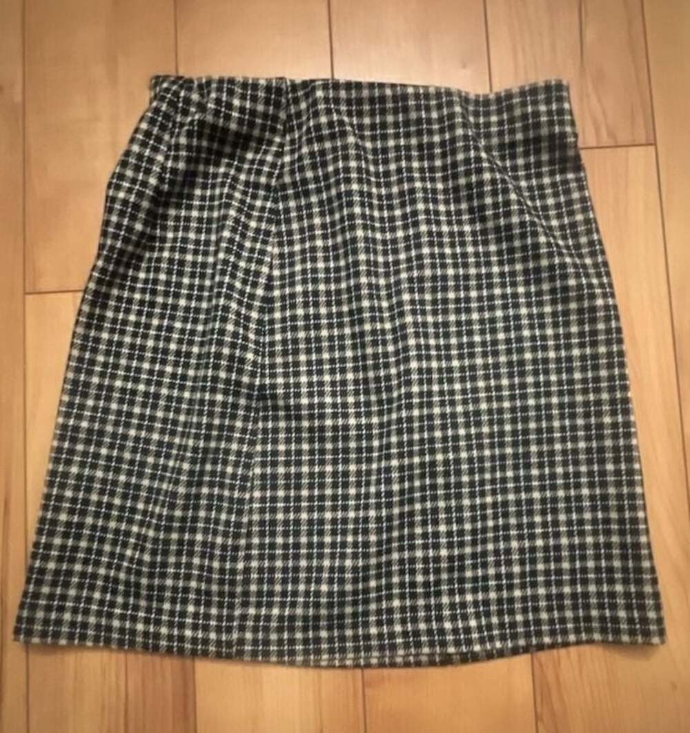 H&M Divided Black and White Houndstooth Plaid Mini Skirt XS